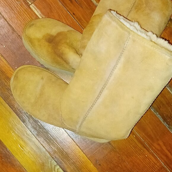 UGG Classic Boots Tan Size 7 - Picture 7 of 8